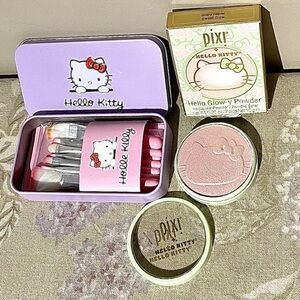 Hello Kitty Powder/brushes